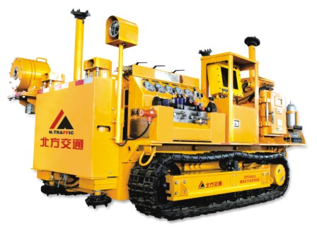 履帶式深孔定向鉆機